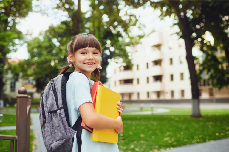 Sophrologue Lyon accompagne enfant anxieux rentrée scolaire